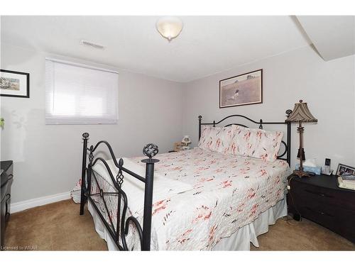 46 Forest Road, Cambridge, ON - Indoor Photo Showing Bedroom