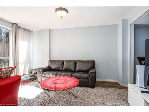 228 Ingleside Place, Kitchener, ON - Indoor Photo Showing Living Room