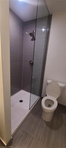 706-5 Wellington Street S, Kitchener, ON - Indoor Photo Showing Bathroom