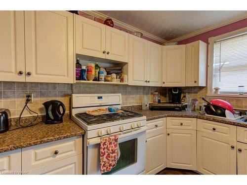 410 Queen Street S, Palmerston, ON - Indoor Photo Showing Kitchen
