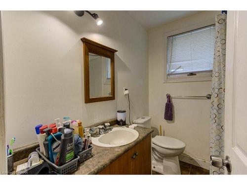 410 Queen Street S, Palmerston, ON - Indoor Photo Showing Bathroom