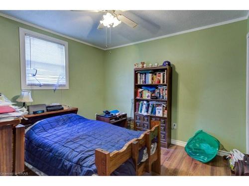410 Queen Street S, Palmerston, ON - Indoor Photo Showing Bedroom