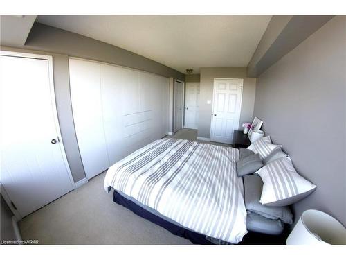 1208-6 Willow Street, Waterloo, ON - Indoor Photo Showing Bedroom