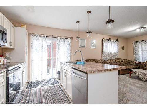 184 Courtland Avenue E, Kitchener, ON - Indoor Photo Showing Kitchen With Upgraded Kitchen