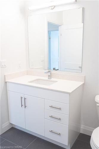 502-399 Queen Street South Street S, Kitchener, ON - Indoor Photo Showing Bathroom