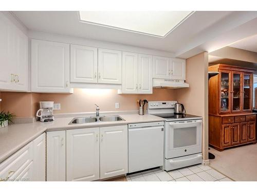 408-405 Erb Street W, Waterloo, ON - Indoor Photo Showing Kitchen With Double Sink