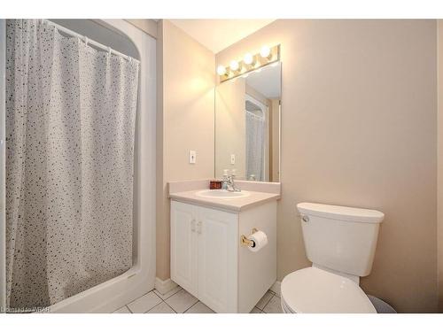 408-405 Erb Street W, Waterloo, ON - Indoor Photo Showing Bathroom