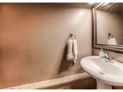 54 Donnenwerth Drive, Kitchener, ON - Indoor Photo Showing Bathroom