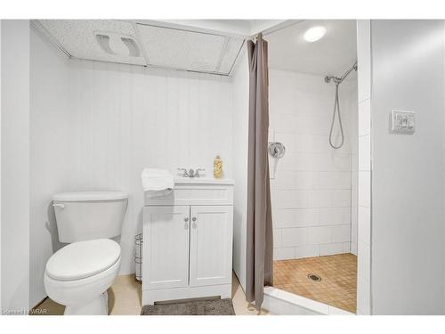 107 Rutherford Drive, Kitchener, ON - Indoor Photo Showing Bathroom