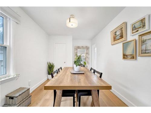107 Rutherford Drive, Kitchener, ON - Indoor Photo Showing Dining Room