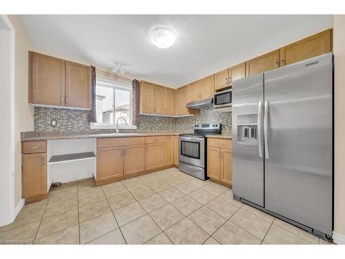 8 Saigon Street, Guelph, ON - Indoor Photo Showing Kitchen With Stainless Steel Kitchen