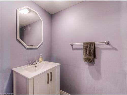 12-700 Champlain Boulevard, Cambridge, ON - Indoor Photo Showing Bathroom