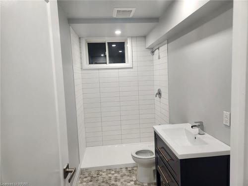 8350 Oakwood Drive, Lambton Shores, ON - Indoor Photo Showing Bathroom
