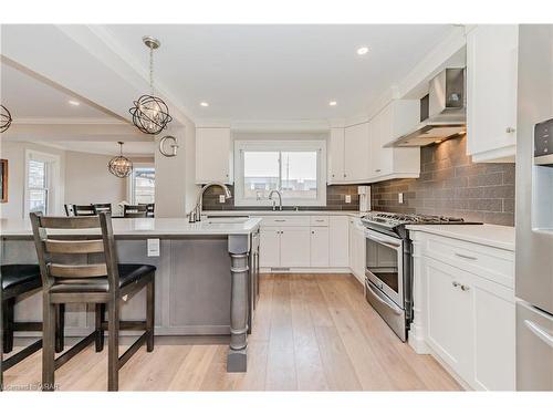 71 Handorf Drive, Cambridge, ON - Indoor Photo Showing Kitchen With Upgraded Kitchen