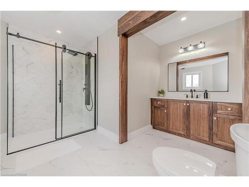 71 Handorf Drive, Cambridge, ON - Indoor Photo Showing Bathroom