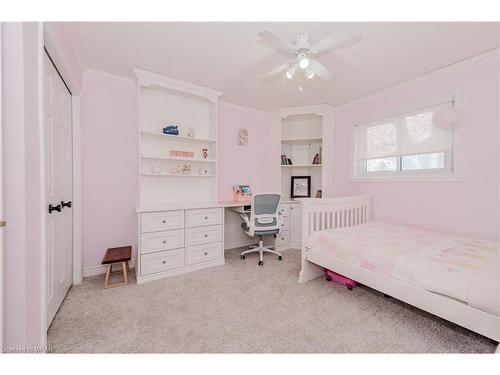 71 Handorf Drive, Cambridge, ON - Indoor Photo Showing Bedroom