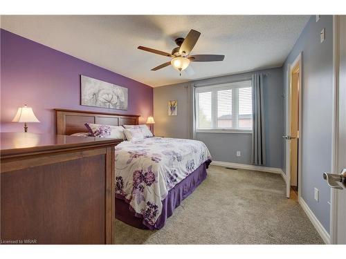 397 The Country Way, Kitchener, ON - Indoor Photo Showing Bedroom