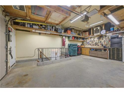 397 The Country Way, Kitchener, ON - Indoor Photo Showing Garage