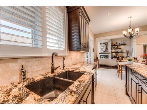 14 Langton Drive, Kitchener, ON - Indoor Photo Showing Kitchen With Double Sink With Upgraded Kitchen