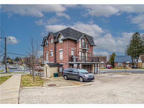 A-489 East Avenue, Kitchener, ON - Outdoor