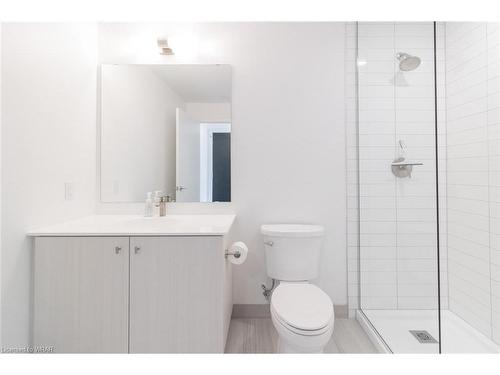 508-15 Wellington Street, Kitchener, ON - Indoor Photo Showing Bathroom