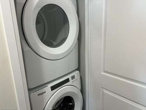A9-25 Isherwood Avenue, Cambridge, ON - Indoor Photo Showing Laundry Room