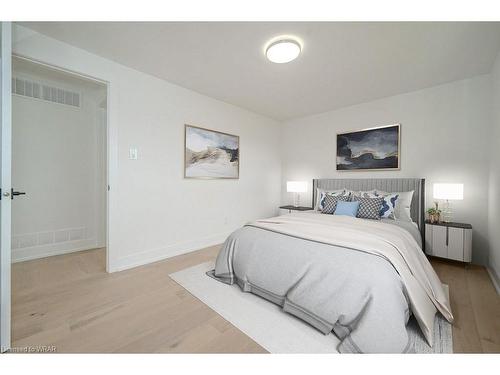 89 Kenora Avenue, Hamilton, ON - Indoor Photo Showing Bedroom