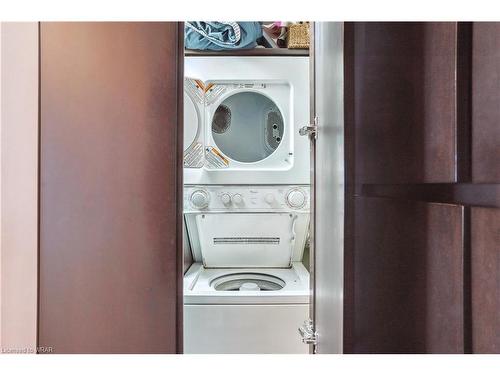 1113-36 Blue Jays Way, Toronto, ON - Indoor Photo Showing Laundry Room