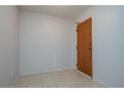 114-55 Green Valley Drive, Kitchener, ON - Indoor Photo Showing Other Room