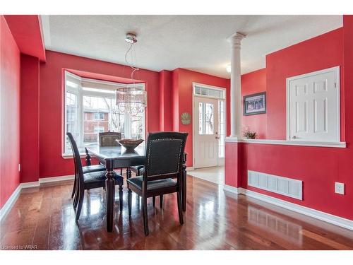 2-110 Highland Road E, Kitchener, ON - Indoor Photo Showing Dining Room