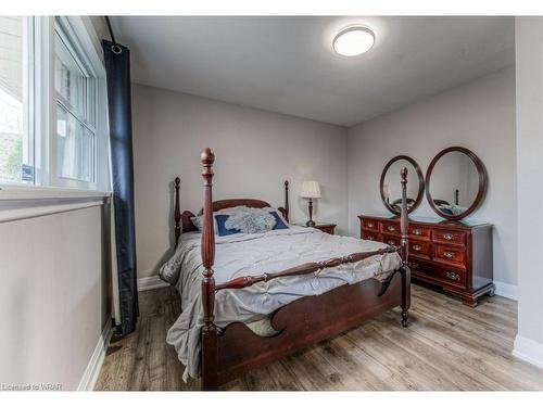 295 Connaught Street, Kitchener, ON - Indoor Photo Showing Bedroom