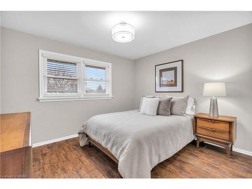 390 Krug Street, Kitchener, ON - Indoor Photo Showing Bedroom