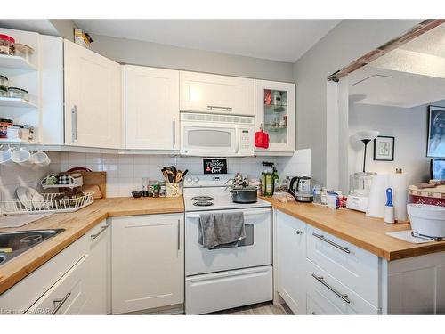 29-459 Beechwood Place, Waterloo, ON - Indoor Photo Showing Kitchen