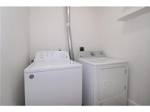 1105-375 King Street N, Waterloo, ON - Indoor Photo Showing Laundry Room