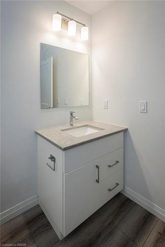 201P-108 Garment Street, Kitchener, ON - Indoor Photo Showing Bathroom