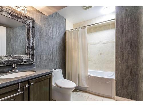 4 Adler Drive, Cambridge, ON - Indoor Photo Showing Bathroom