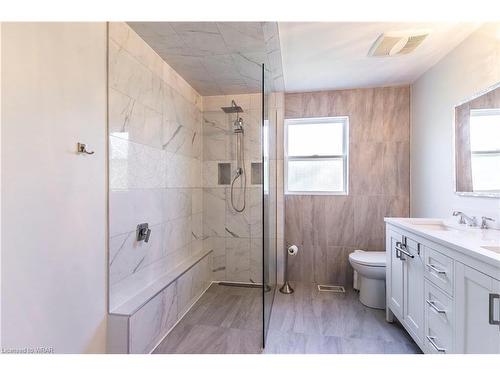 4 Adler Drive, Cambridge, ON - Indoor Photo Showing Bathroom