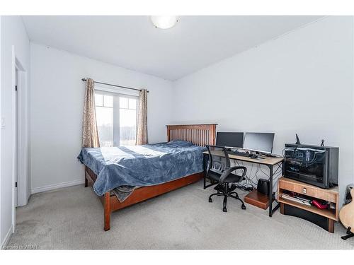 321 Blair Creek Drive, Kitchener, ON - Indoor Photo Showing Bedroom