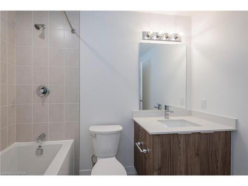 505-312 Erb Street W, Waterloo, ON - Indoor Photo Showing Bathroom