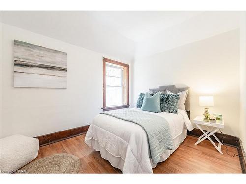 A-131 Ahrens Street W, Kitchener, ON - Indoor Photo Showing Bedroom