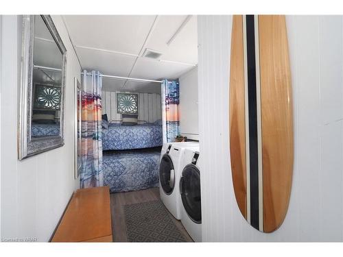 950 Ninth Street, Belwood Lake, ON - Indoor Photo Showing Laundry Room