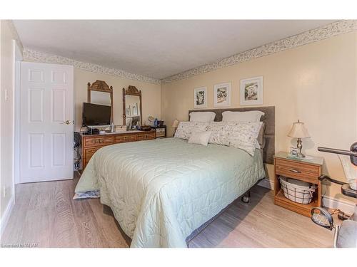 83 The Greenway Way, Cambridge, ON - Indoor Photo Showing Bedroom