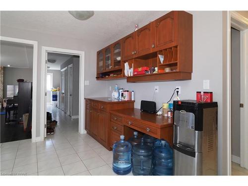 701 University Avenue E, Waterloo, ON - Indoor Photo Showing Living Room With Fireplace