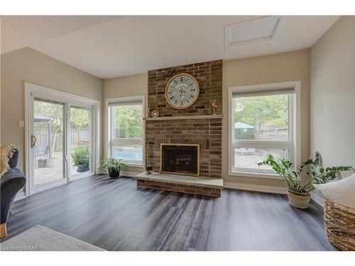 101 Brewster Place, Cambridge, ON - Indoor Photo Showing Living Room With Fireplace