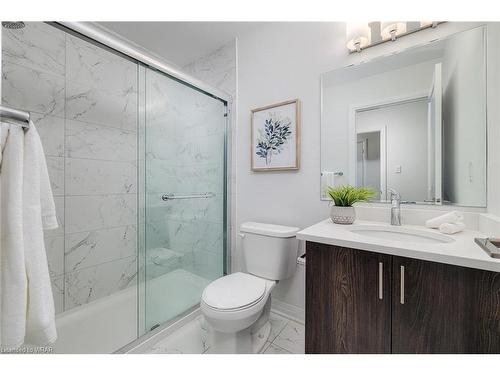 57-51 Sparrow Avenue, Cambridge, ON - Indoor Photo Showing Bathroom