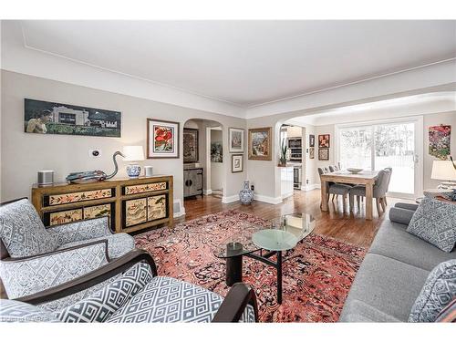 160 Lucan Avenue, Waterloo, ON - Indoor Photo Showing Living Room