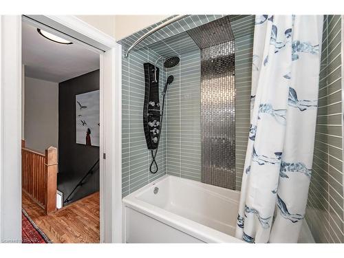 160 Lucan Avenue, Waterloo, ON - Indoor Photo Showing Bathroom