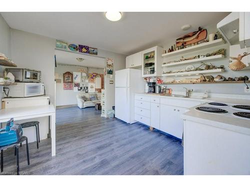110 Peel Street, West Montrose, ON - Indoor Photo Showing Kitchen