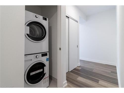1412-5 Wellington Street S, Kitchener, ON - Indoor Photo Showing Laundry Room