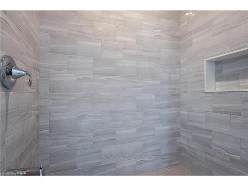 65 Scots Pine Trail Trail, Kitchener, ON - Indoor Photo Showing Bathroom